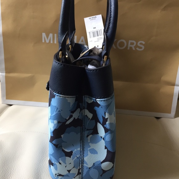 NWT MICHAEL KORS HAILEE SATCHEL FLORAL NAVY BAG - Picture 6 of 8